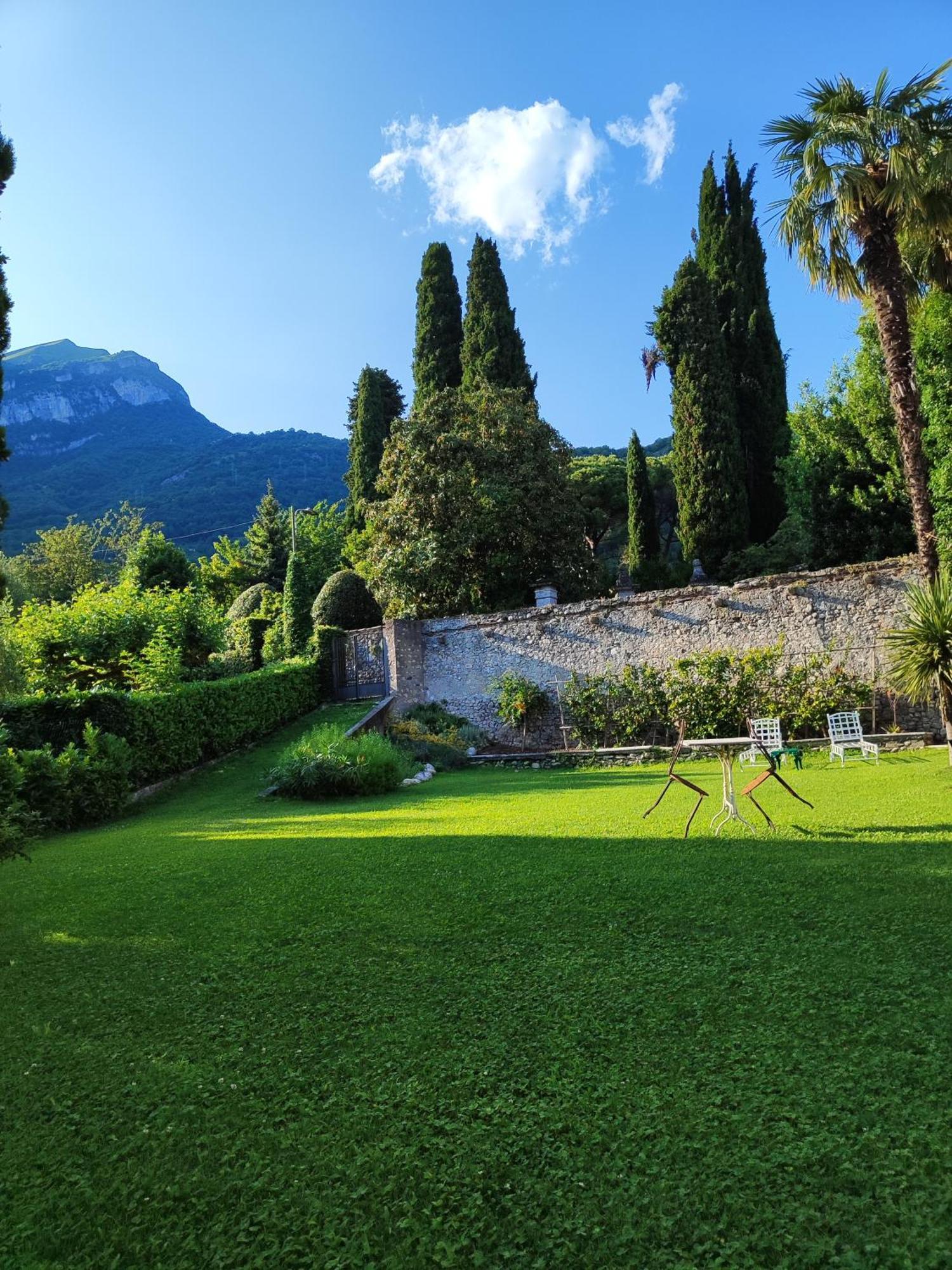 Casa Lumaca Bed & Breakfast Tremezzo Exterior photo